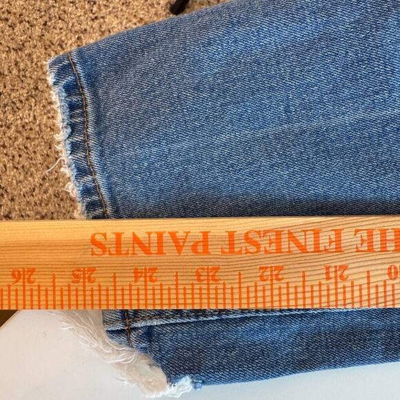 Abercrombie & Fitch The Skinny High Rise Frayed Hem - Picture 8 of 10